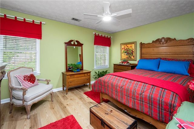 405 Ridgemont Drive, Fayetteville, GA 30215