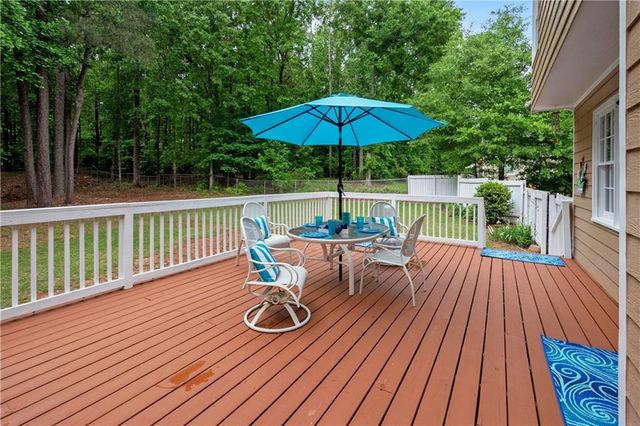 405 Ridgemont Drive, Fayetteville, GA 30215