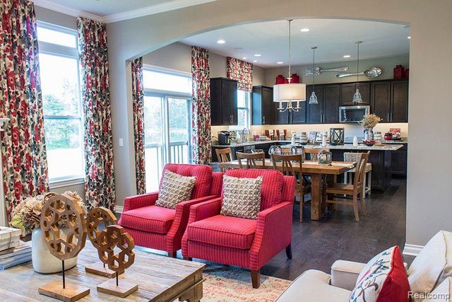 51550 Burgeon Drive, Macomb, MI 48042