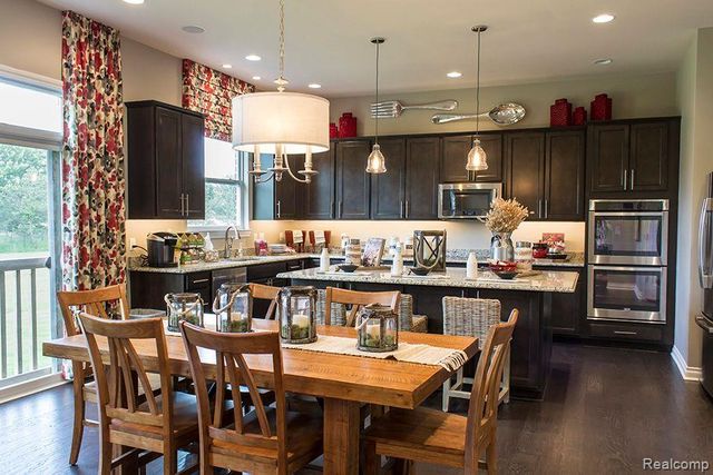 51550 Burgeon Drive, Macomb, MI 48042