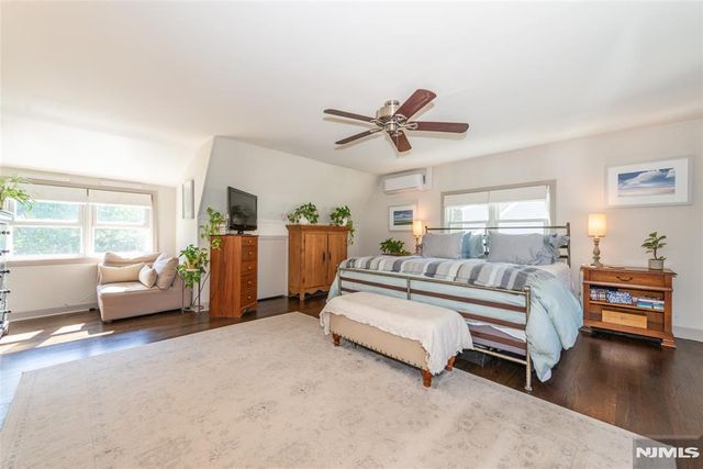 49 Meadow Lane, Bloomfield, NJ 07003