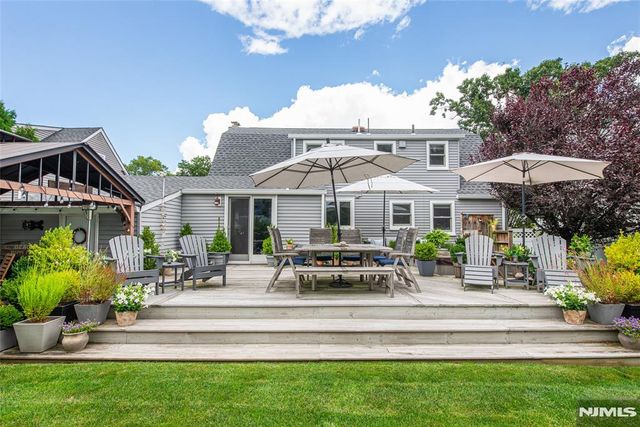 49 Meadow Lane, Bloomfield, NJ 07003