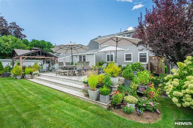 49 Meadow Lane, Bloomfield, NJ 07003