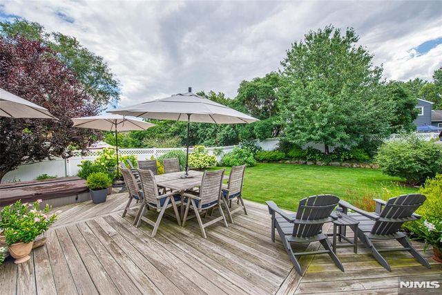 49 Meadow Lane, Bloomfield, NJ 07003