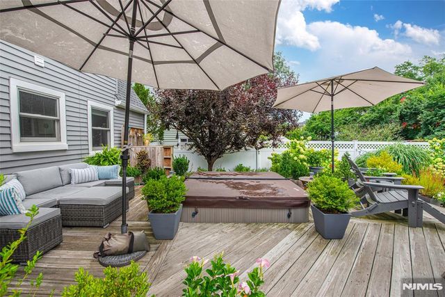 49 Meadow Lane, Bloomfield, NJ 07003