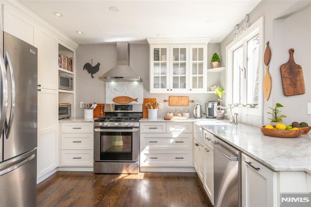 49 Meadow Lane, Bloomfield, NJ 07003