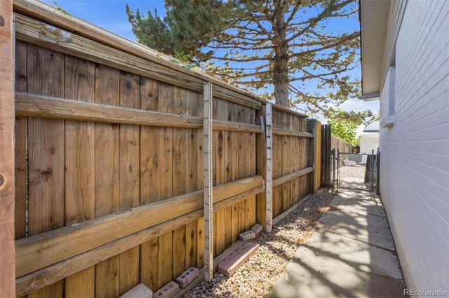 3137 Ursula Street, Aurora, CO 80011