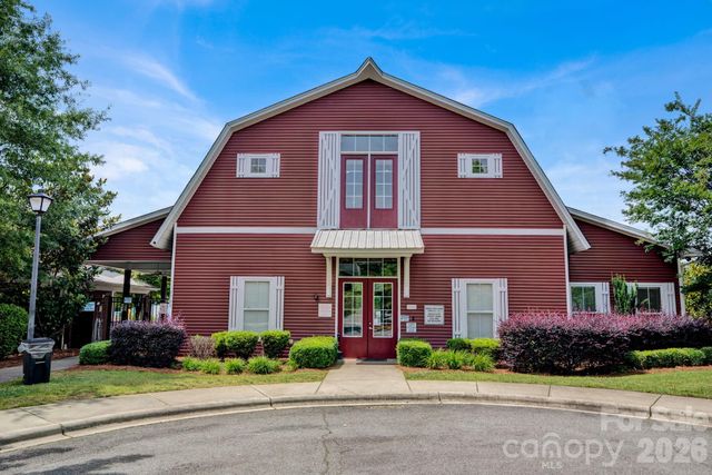 3351 Streamside Drive, Davidson, NC 28036