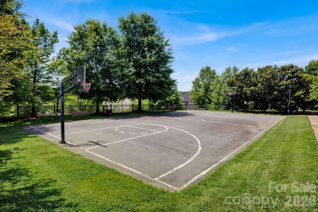 3351 Streamside Drive, Davidson, NC 28036