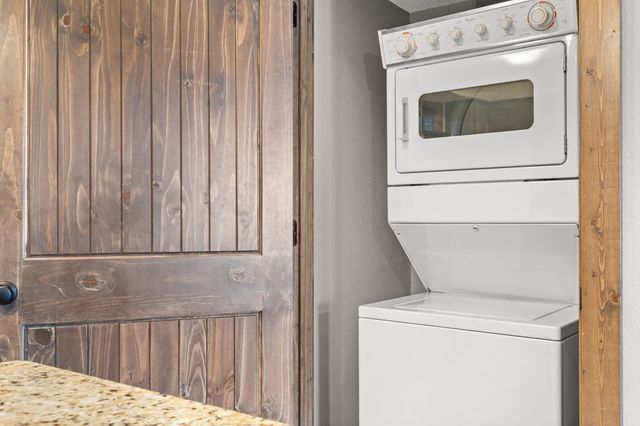 429 E Chinquapin Circle 607, Branson, MO 65616