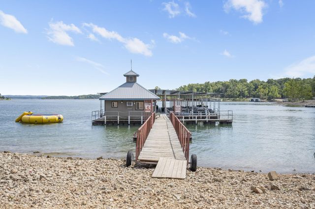 429 E Chinquapin Circle 607, Branson, MO 65616