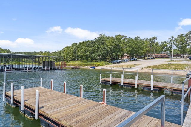 429 E Chinquapin Circle 607, Branson, MO 65616