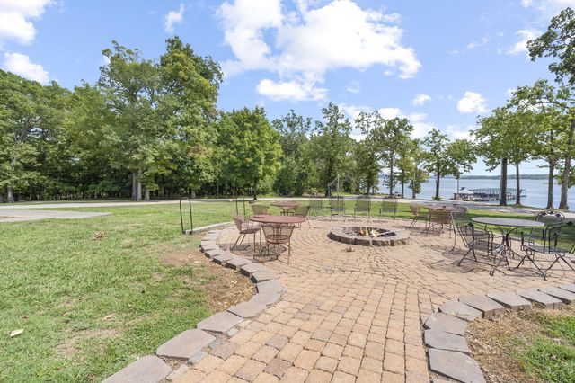 429 E Chinquapin Circle 607, Branson, MO 65616