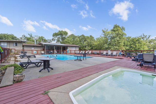 429 E Chinquapin Circle 607, Branson, MO 65616