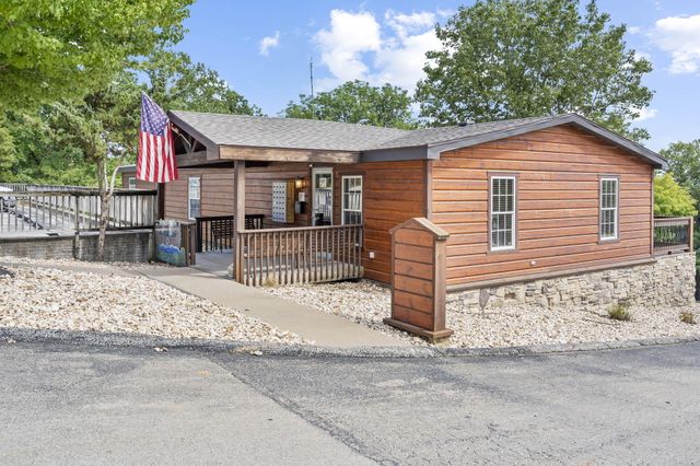 429 E Chinquapin Circle 607, Branson, MO 65616