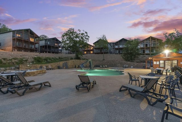 429 E Chinquapin Circle 607, Branson, MO 65616