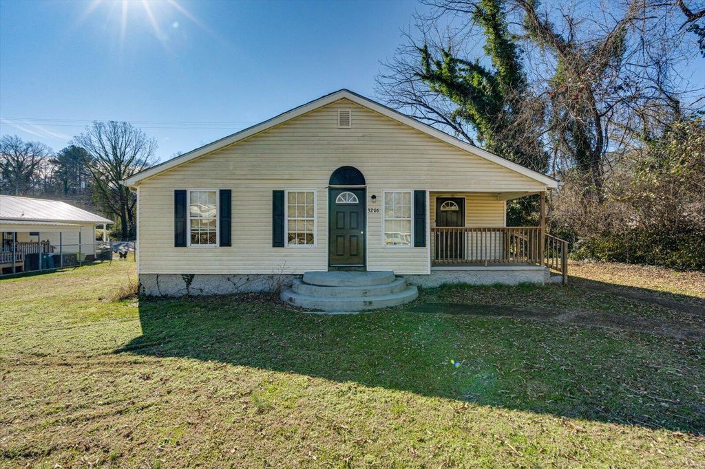 3206 Dyer Street, Chattanooga, TN 37411