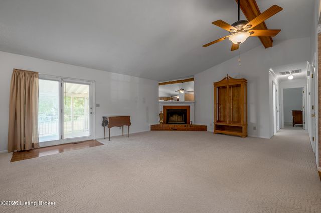 124 Kimberly Dr, Frankfort, KY 40601