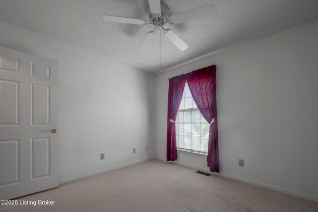 124 Kimberly Dr, Frankfort, KY 40601