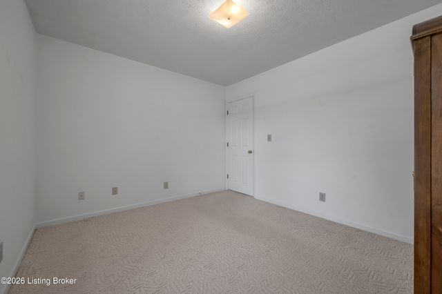 124 Kimberly Dr, Frankfort, KY 40601