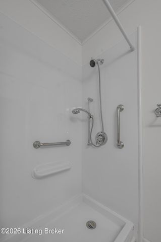 124 Kimberly Dr, Frankfort, KY 40601