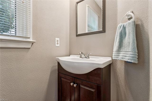 1008 Brandon QUAY, Chesapeake, VA 23320