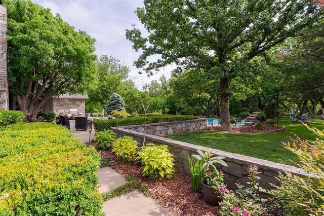 14024 S Santa Fe Avenue, Edmond, OK 73025