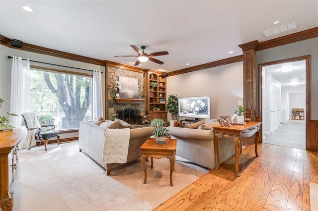 14024 S Santa Fe Avenue, Edmond, OK 73025