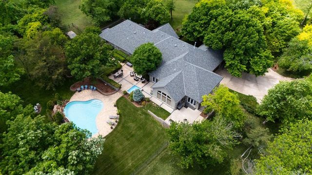 14024 S Santa Fe Avenue, Edmond, OK 73025