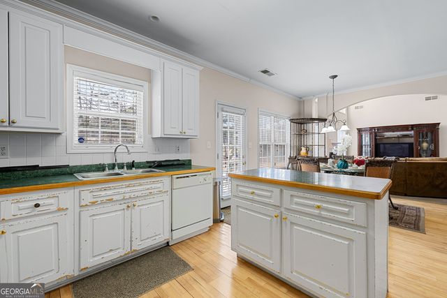 110 Kellens Court, Fayetteville, GA 30215