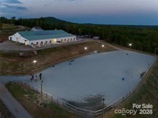 822 & 920 Preservation Trail, Columbus, NC 28722