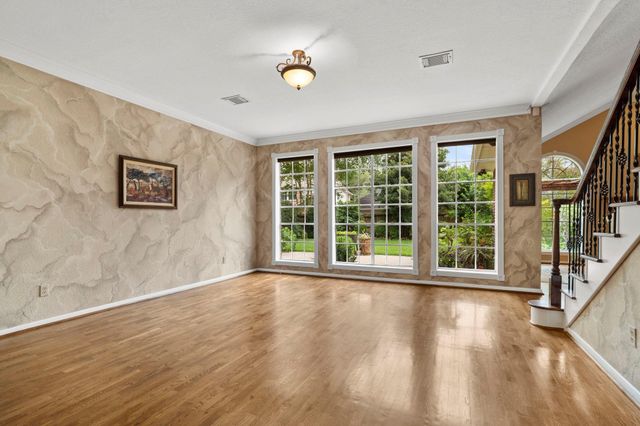 23 Saint Simons Court, Sugar Land, TX 77479