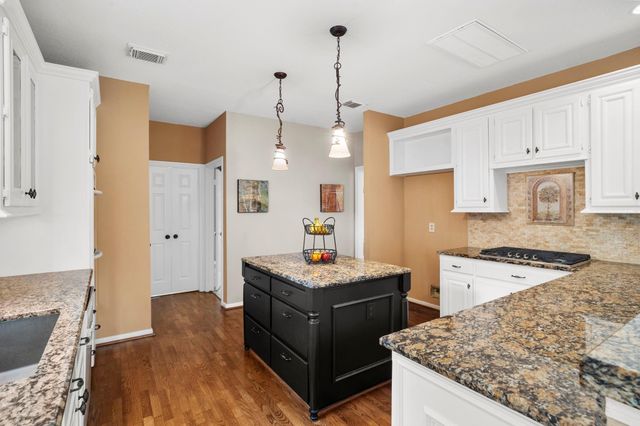 23 Saint Simons Court, Sugar Land, TX 77479