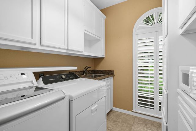 23 Saint Simons Court, Sugar Land, TX 77479