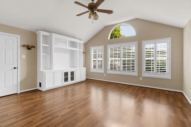 23 Saint Simons Court, Sugar Land, TX 77479