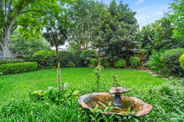 23 Saint Simons Court, Sugar Land, TX 77479