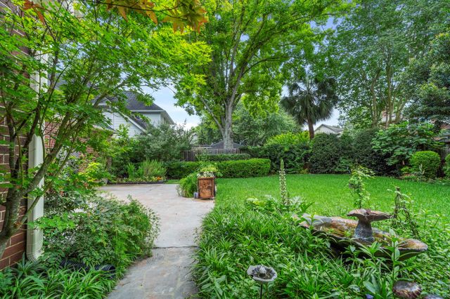 23 Saint Simons Court, Sugar Land, TX 77479