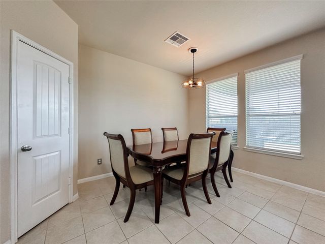 332 Country Crossing Circle, Magnolia, TX 77354