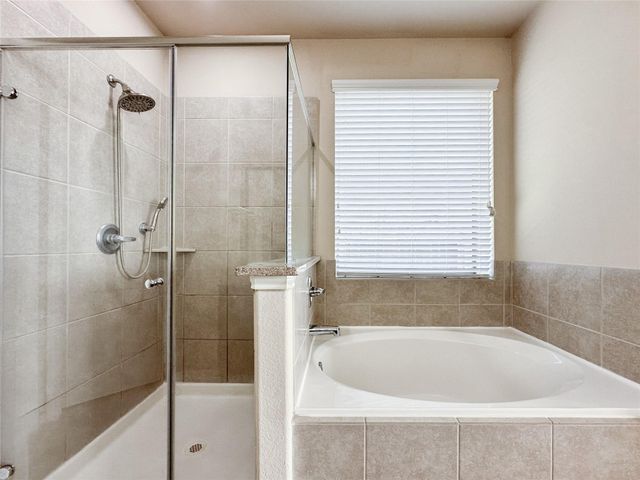 332 Country Crossing Circle, Magnolia, TX 77354