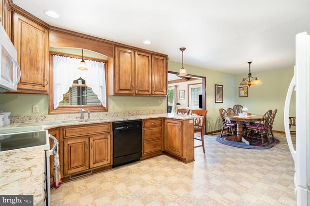 29 ROBIN CIR, Halifax, PA 17032