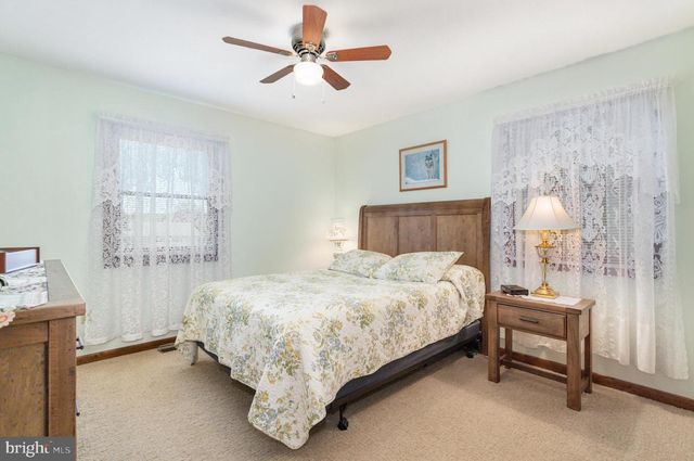 29 ROBIN CIR, Halifax, PA 17032