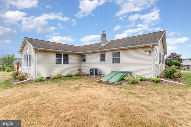 29 ROBIN CIR, Halifax, PA 17032