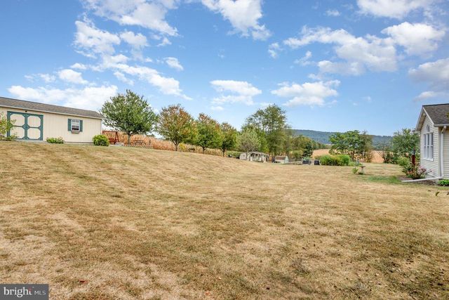 29 ROBIN CIR, Halifax, PA 17032
