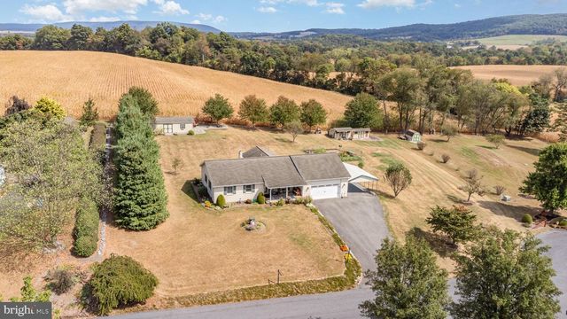 29 ROBIN CIR, Halifax, PA 17032