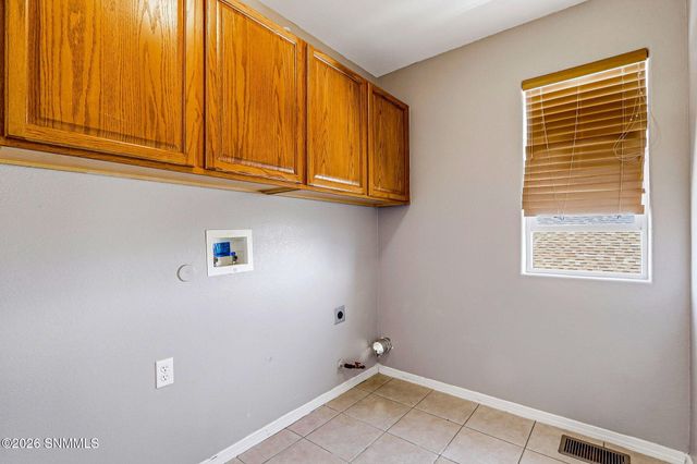 2861 Meriwether Street, Las Cruces, NM 88007