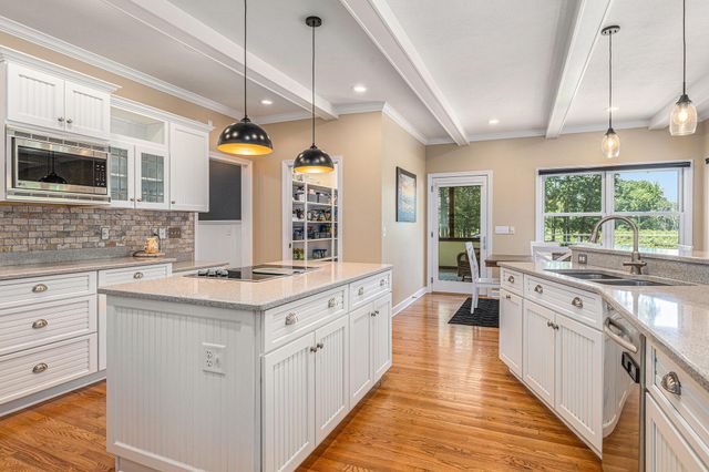 8196 E Walnut Ridge, New Carlisle, IN 46552