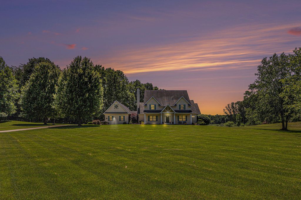 8196 E Walnut Ridge, New Carlisle, IN 46552
