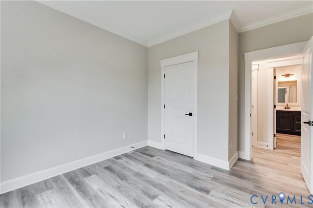 87 Crittenden Rd, Deltaville, VA 23043