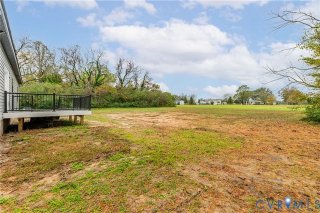 87 Crittenden Rd, Deltaville, VA 23043