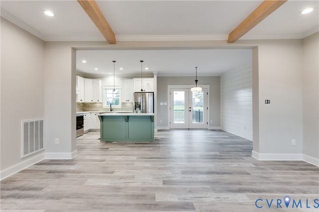 87 Crittenden Rd, Deltaville, VA 23043